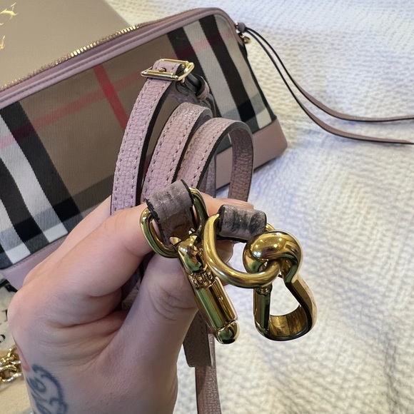 Burberry Abingdon Crossbody Bag - Picture 7 of 10